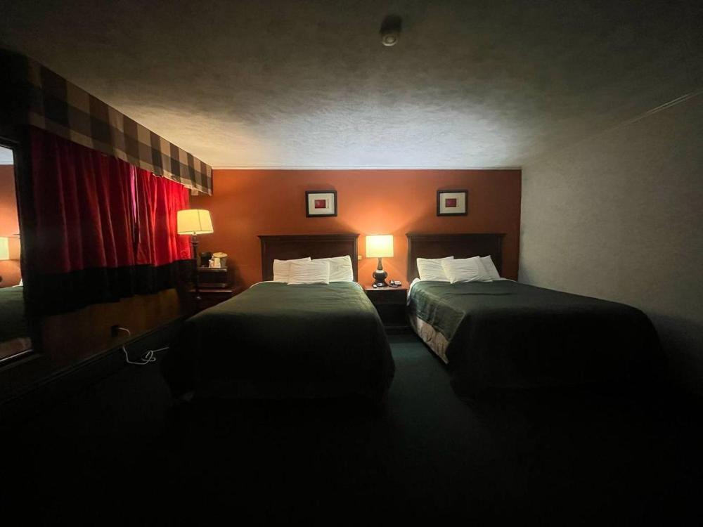 Stonybrook Motel & Lodge
